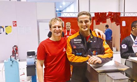 Pöll trai­niert mit den größ­ten Talenten
