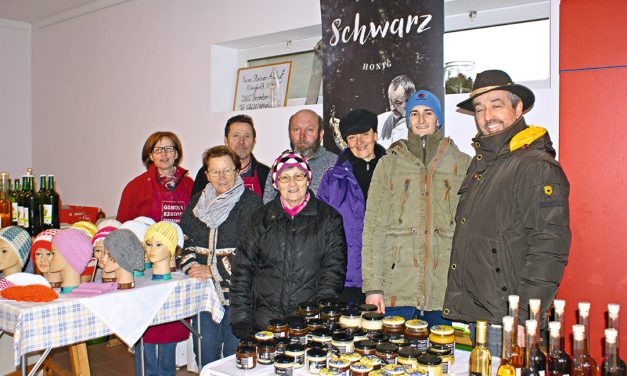 Sai­son­auf­takt beim Bad Erla­cher Bauernmarkt