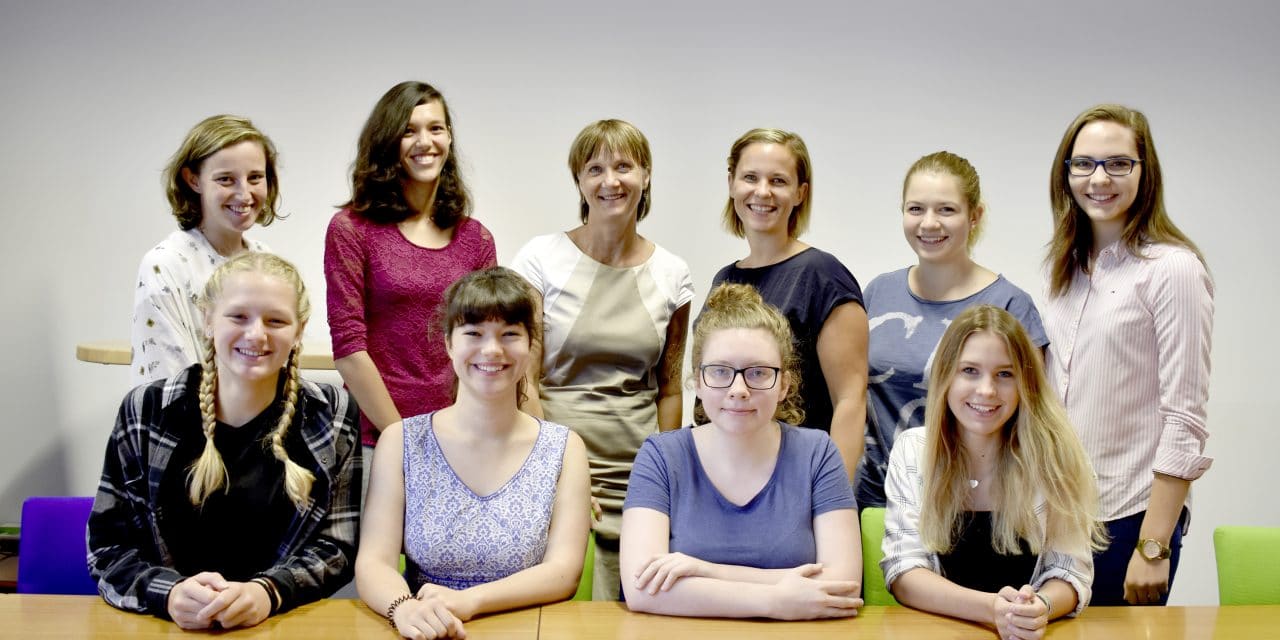 Frau­en in die Tech­nik: viel Selbst­be­wusst­sein und ech­te Vorbilder