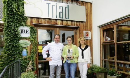 Golf-Pokal ist wie­der fest in Frauenhand