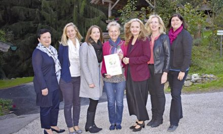 Leo­pol­di­ne Rei­sen­bau­er-Preis an Anni Fassl