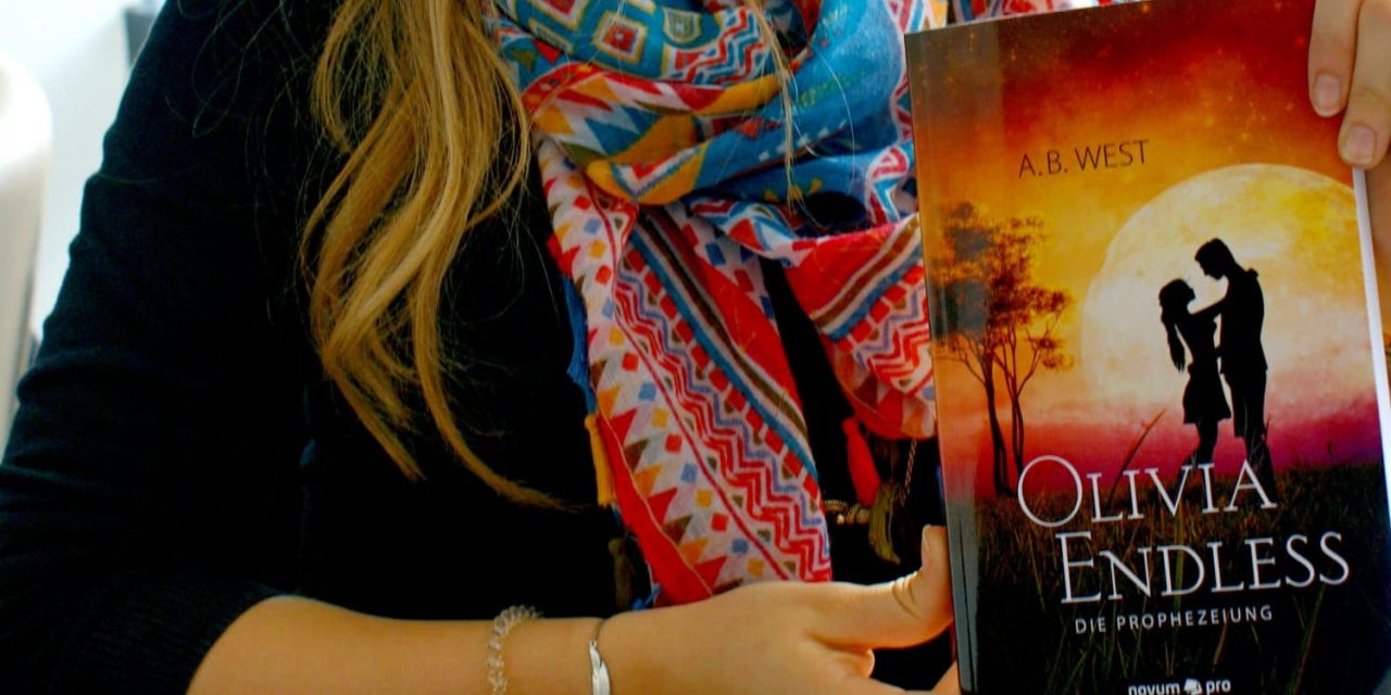 Jung­au­to­rin: Mit 16 Jah­ren zum ers­ten Buch
