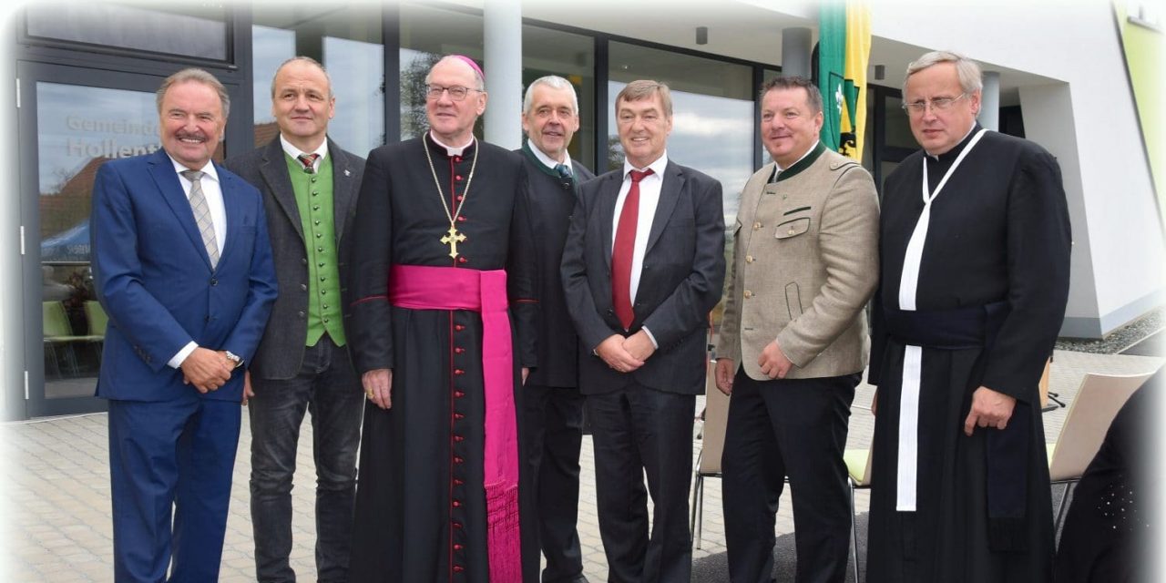 Hollenthon: neues Ortszentrum gefeiert