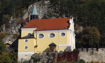 Mini-Ver­ein erklärt Pit­tens Geschichte