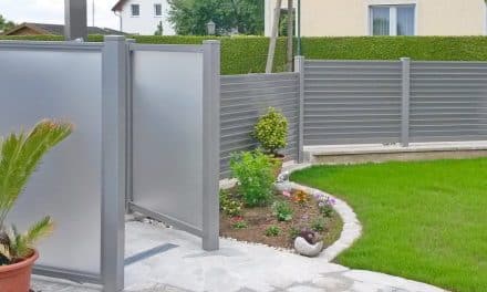 Brix Zaun: Neu­es Design für Haus & Garten
