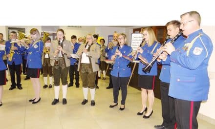 Gelun­ge­ne Pre­mie­re: Fest der Freiwilligen