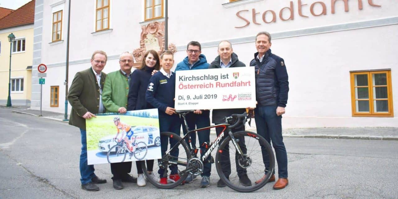 Radrundfahrt: Etappenstart in Kirchschlag