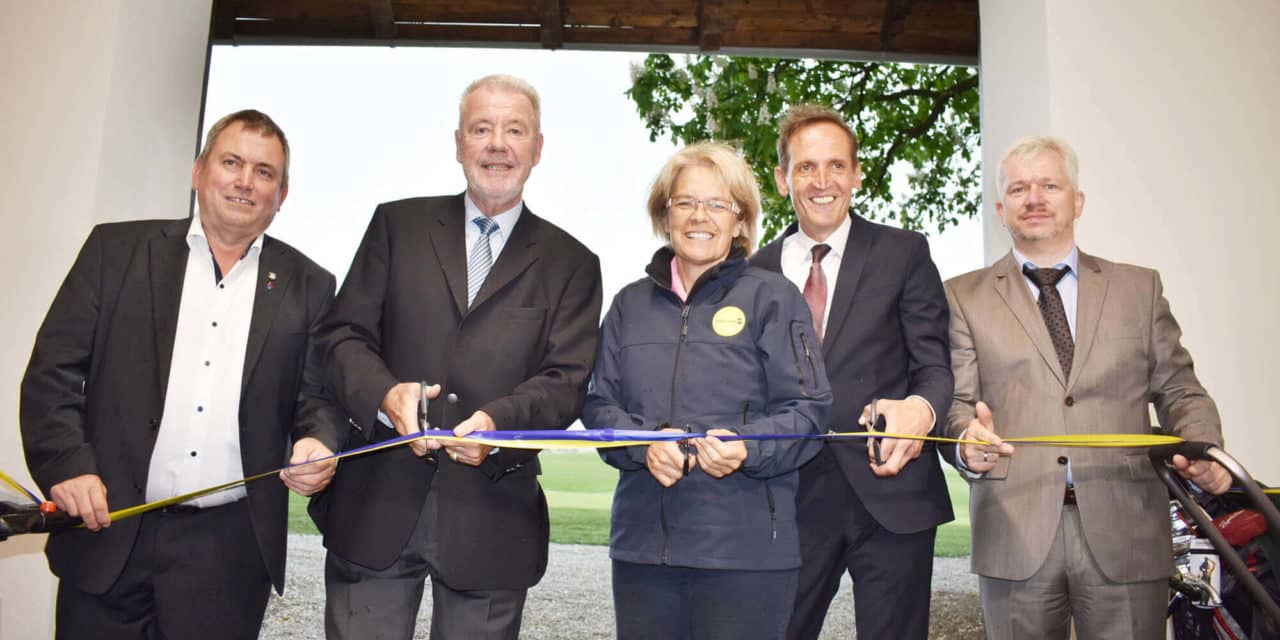 „Schö­nes Spiel“ im Golf­club Linsberg