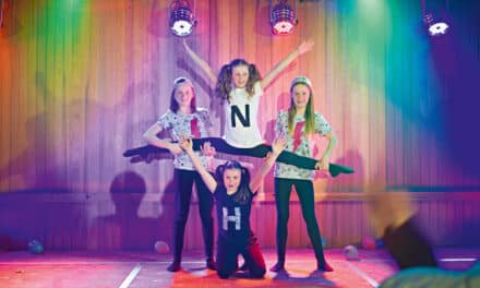 „Kids on Stage“ zei­gen gro­ßes Bühnen-Talent