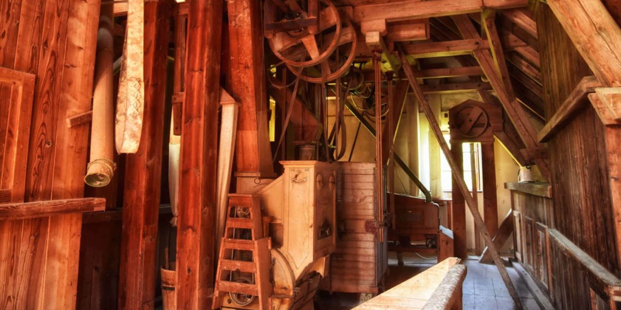 Tra­di­tio­nel­les Hand­werk im Tal der sie­ben Mühlen