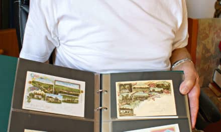 Wil­li Hofer sam­melt Brief­mar­ken und Grußkarten