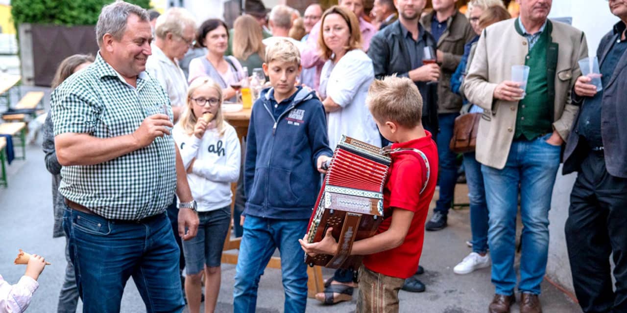 Bürgermeister-Grillabend am Bauernhof