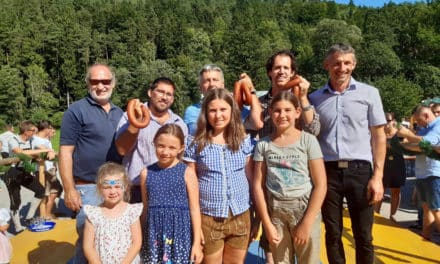 Nost­al­gie-Kir­tag in Oberschlatten