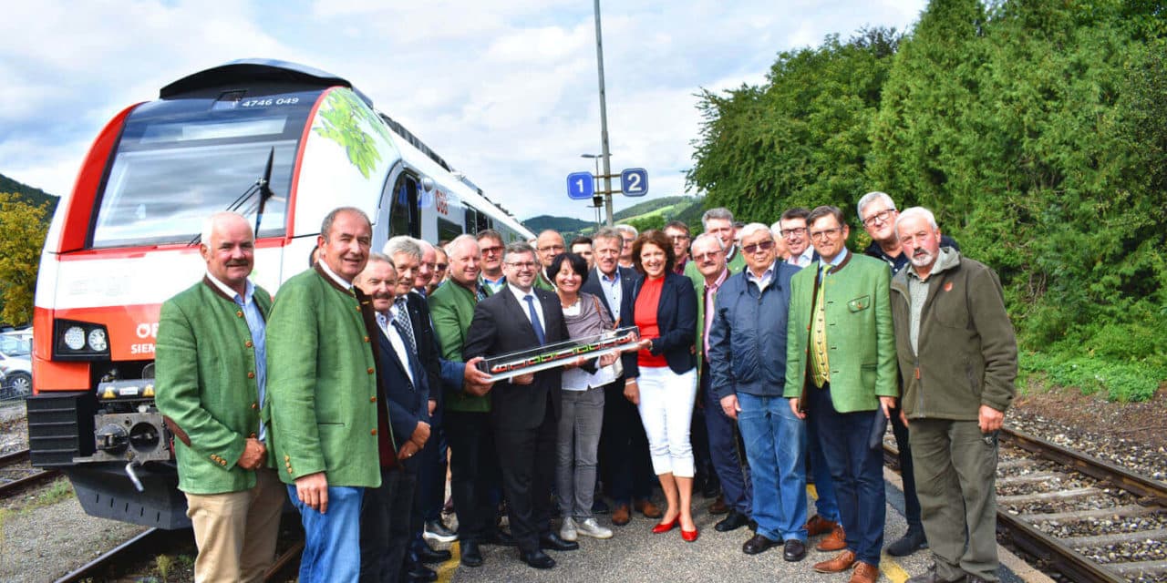 Kli­ma­schutz: 14 Ton­nen Akkus am Dach