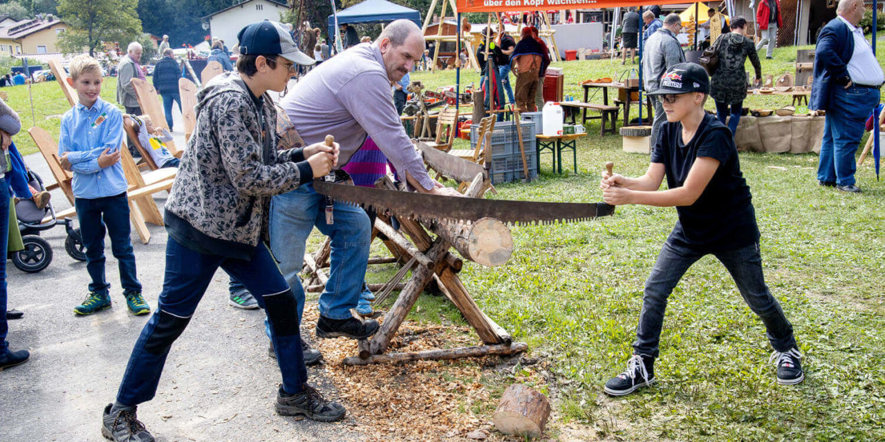 Holz und altes Hand­werk in Tiefenbach