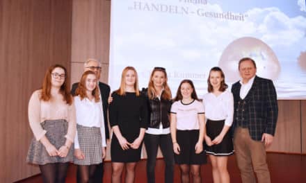 Chris­ta Kum­mer als Gast der „Kli­ma­schu­le“