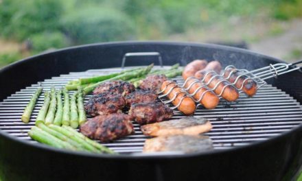 Gefah­ren­herd Grill: Auf den Ver­si­che­rungs­schutz kommt es an
