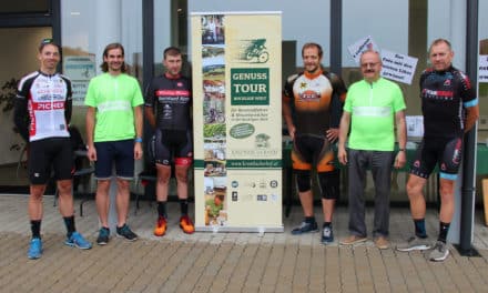 Unter­wegs zu  “Race Around Aus­tria” mit dem Team der Bike­re­gi­on Buck­li­ge Welt