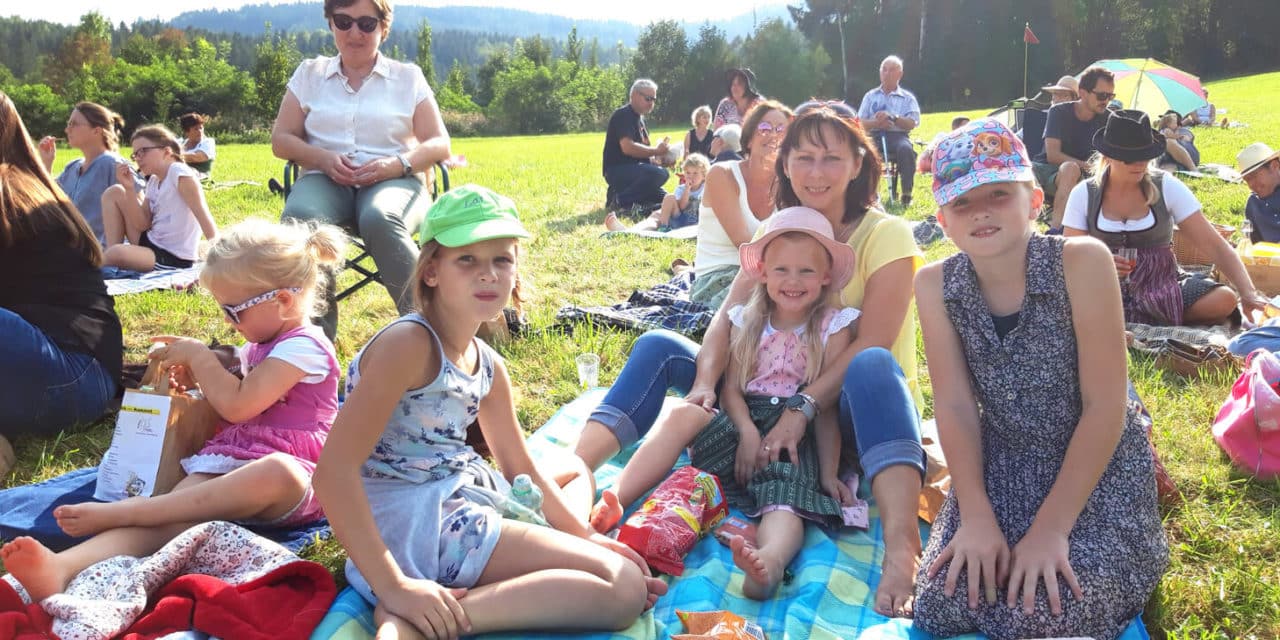Pre­mie­re für Pick­nick-Kon­zert auf der Wies’n