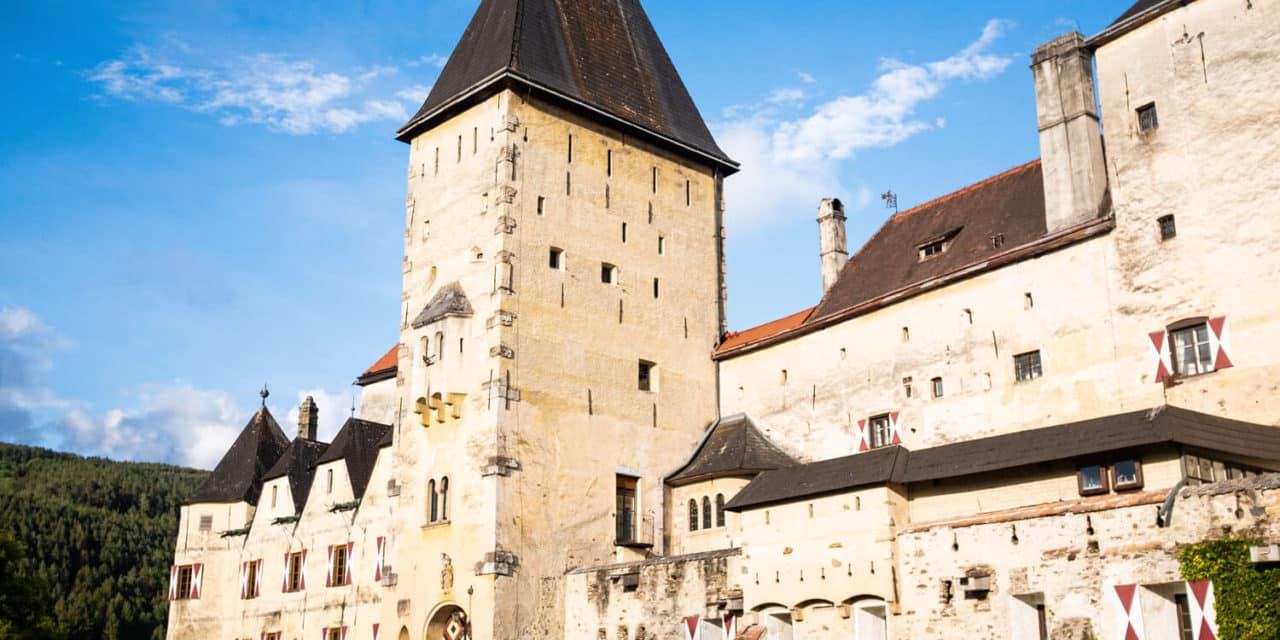 40 Jah­re Kul­tur auf der Burg