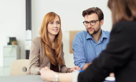 5 gute Grün­de, einen Ver­si­che­rungs­mak­ler zu beauftragen