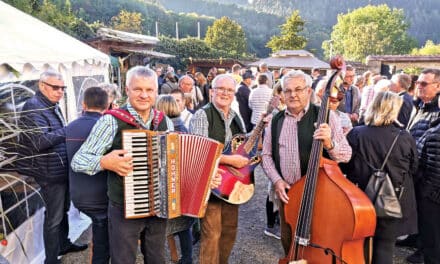 Hob­by-Musi­kan­ten brin­gen ers­te CD heraus