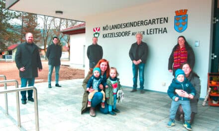 „Son­nen­schein“: Krab­bel­stu­be eröffnet
