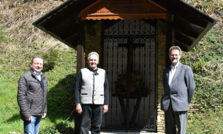 Mai­an­dacht bei der Neustifter-Hof-Hauskapelle