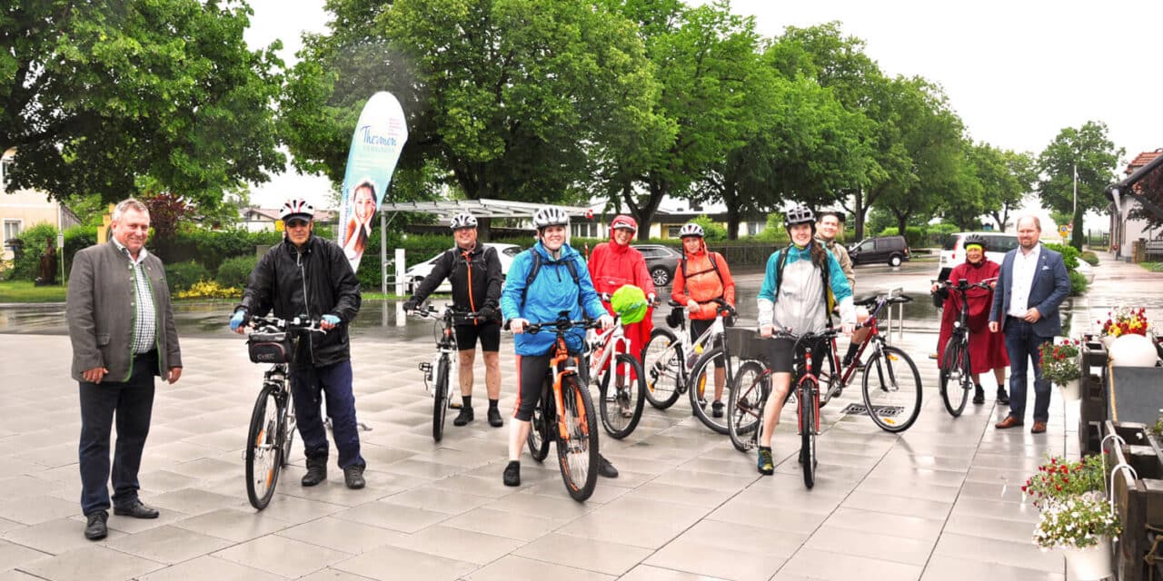 Rad­wan­der­tag bis nach Lanzenkirchen