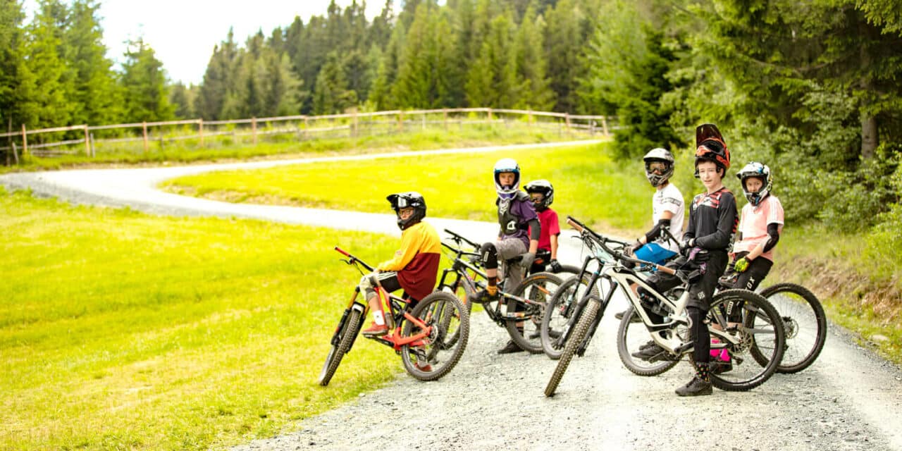 Die rasen­den Bike-Kids der Region