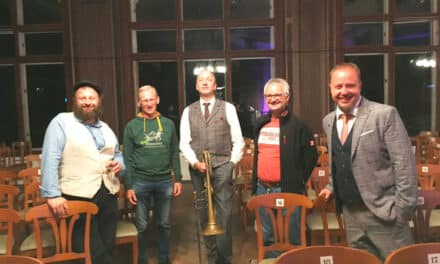 Kul­tur-Ter­min in Kirch­berg: „Schla­ger­the­ra­pie“