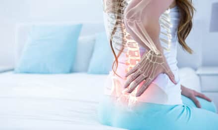 Rücken­schmer­zen trotz offe­ner OP? Eine mini­mal-inva­si­ve Endo­sko­pie kann helfen!