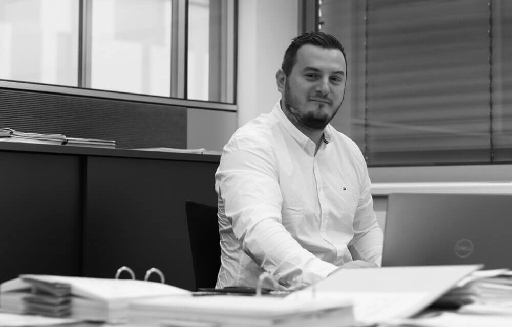 Kar­rie­re bei Hand­ler – Bauleiter:in Hochbau