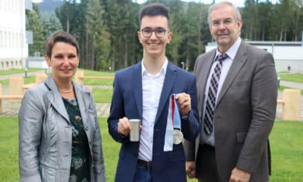 Sil­ber­me­dail­le bei Chemieolympiade