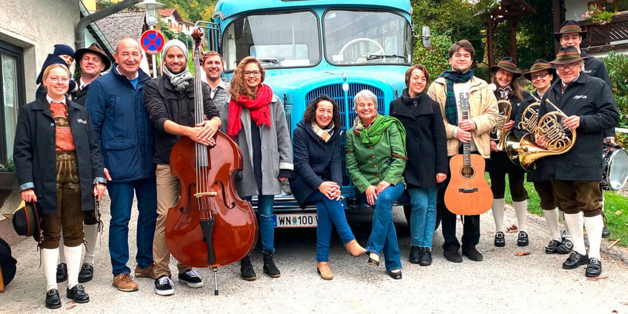 Kul­tur-Tour-Old­ti­mer zu Gast in Haßbach