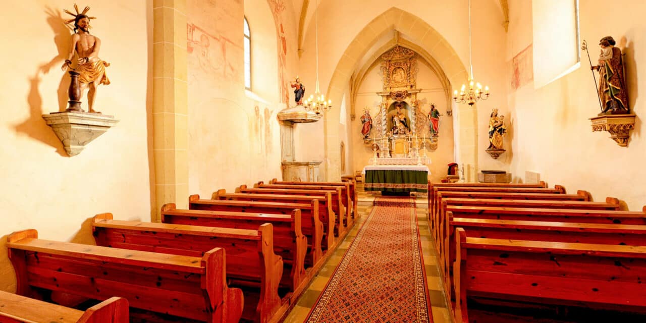 Neues Licht auf alte Mauern: Wehrkirche Bad Schönau