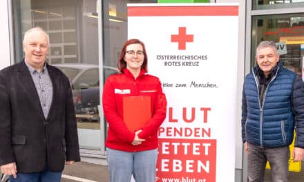 Neu­er Rekord beim Blut­spen­den im Autohaus