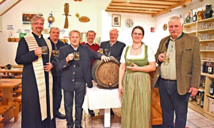 Fei­er­li­che Most­tau­fe beim Stegbauer