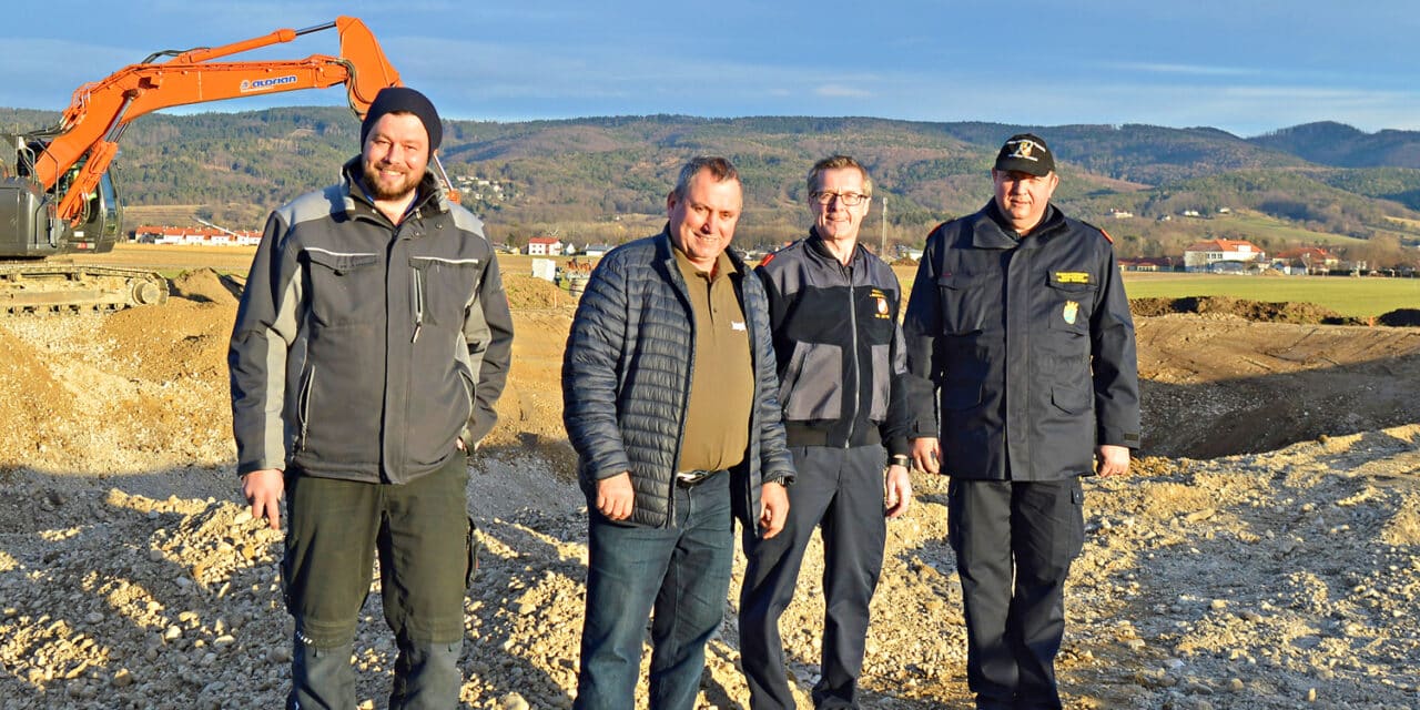 Neuer Löschteich für den Föhrenwald