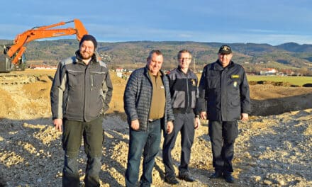 Neu­er Lösch­teich für den Föhrenwald