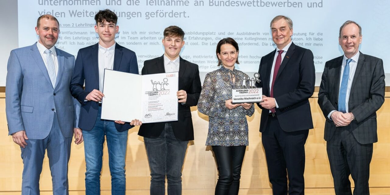 Aus­ge­zeich­ne­te Leh­re im Restau­rant Triad