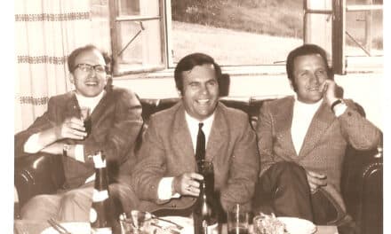 „Hal­ter­bub & Hof­rat“ am Gymnasium