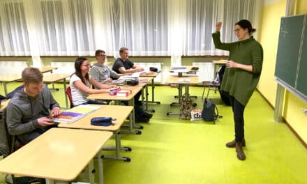 Info­abend: Leh­re mit Matu­ra in der Region