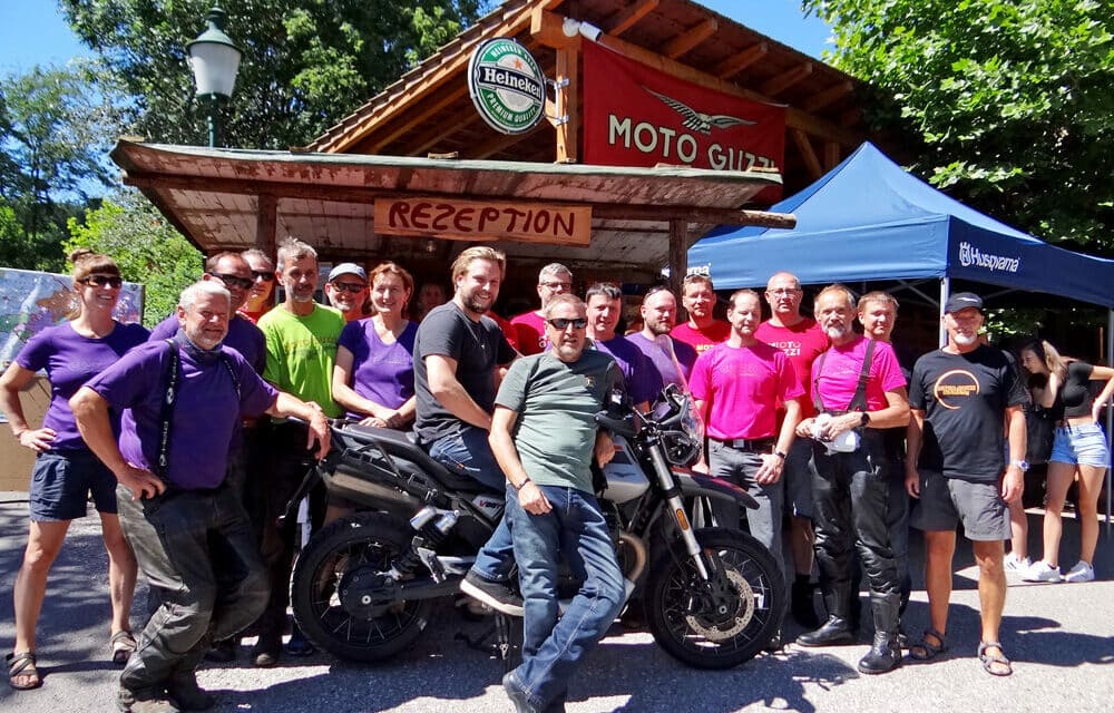 Moto-Guz­zi­fah­rer stürm­ten Kirchberg
