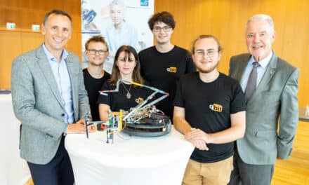 Robo­tik-Talen­te holen 10. Weltmeister-Titel
