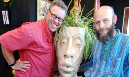 Kaba­rett trifft bil­den­de Kunst