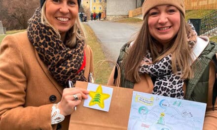Advent­fens­ter und Suche nach dem Christkind