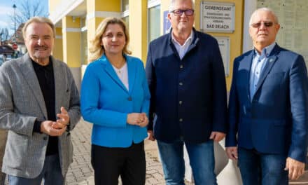 Neue Bür­ger­meis­te­rin in Bad Erlach: „Mehr Mit­ein­an­der ist unser größ­tes Ziel“