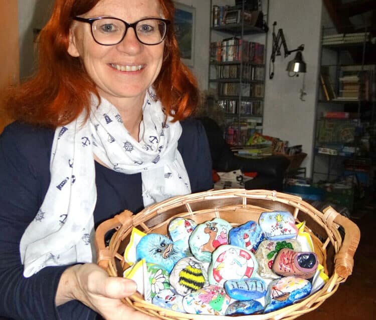 Klei­ne Kunst­wer­ke auf „Stein­rei­se“