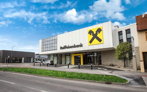 Neue Zen­tra­le, noch mehr Ser­vice: Raiff­ei­sen­bank Wr. Neustadt-Schneebergland